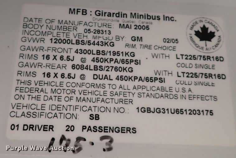 image for item IN9618 2005 Chevrolet Express G3500  shuttle bus