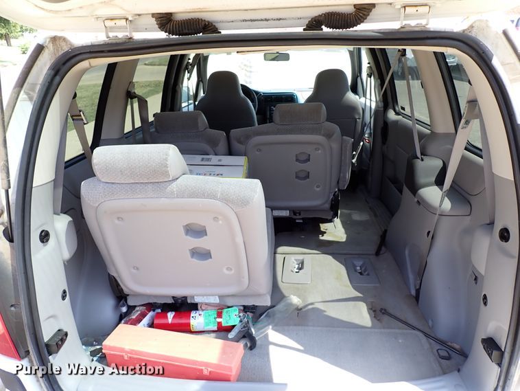 image for item IN9619 2000 Chevrolet Venture  van