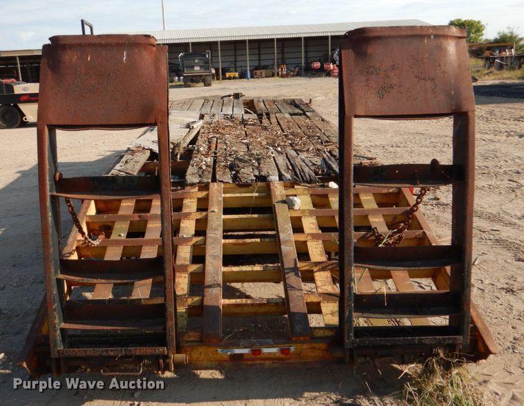 image for item IR9110 1992 Belshe T24  equipment trailer