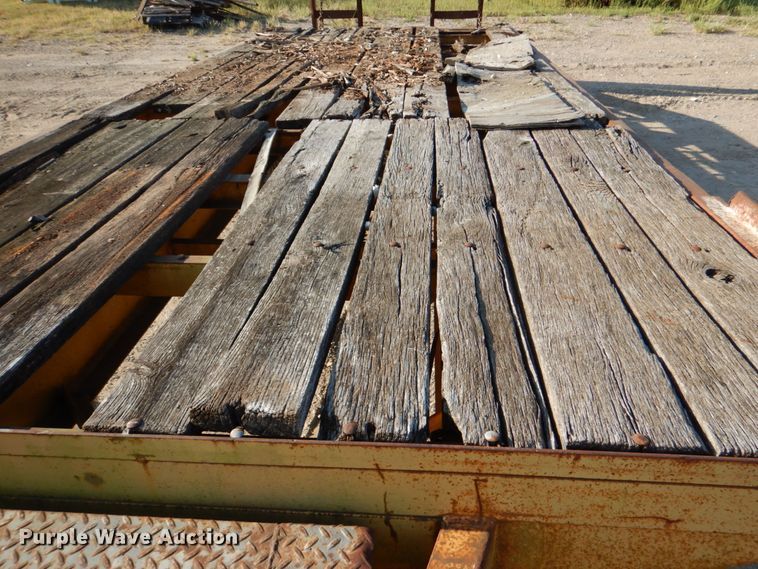 image for item IR9110 1992 Belshe T24  equipment trailer