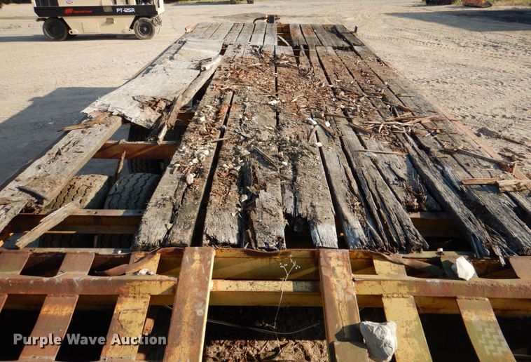 image for item IR9110 1992 Belshe T24  equipment trailer