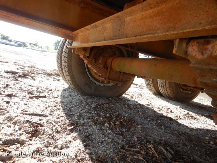 image for item IR9110 1992 Belshe T24  equipment trailer