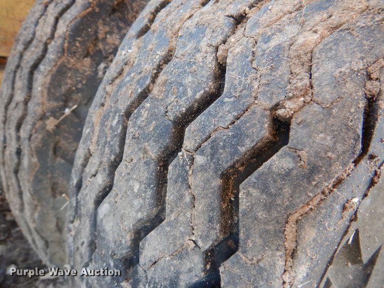 image for item IR9110 1992 Belshe T24  equipment trailer