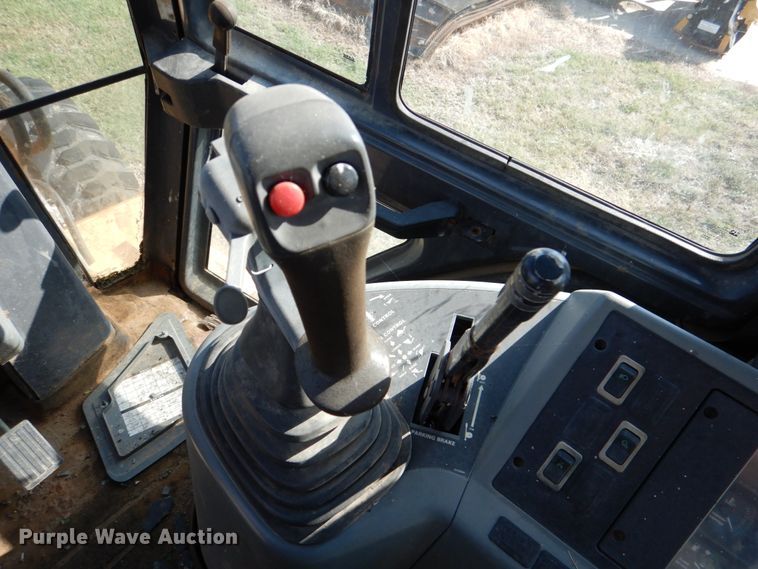 image for item IR9124 1998 Case 580L Series 2  backhoe