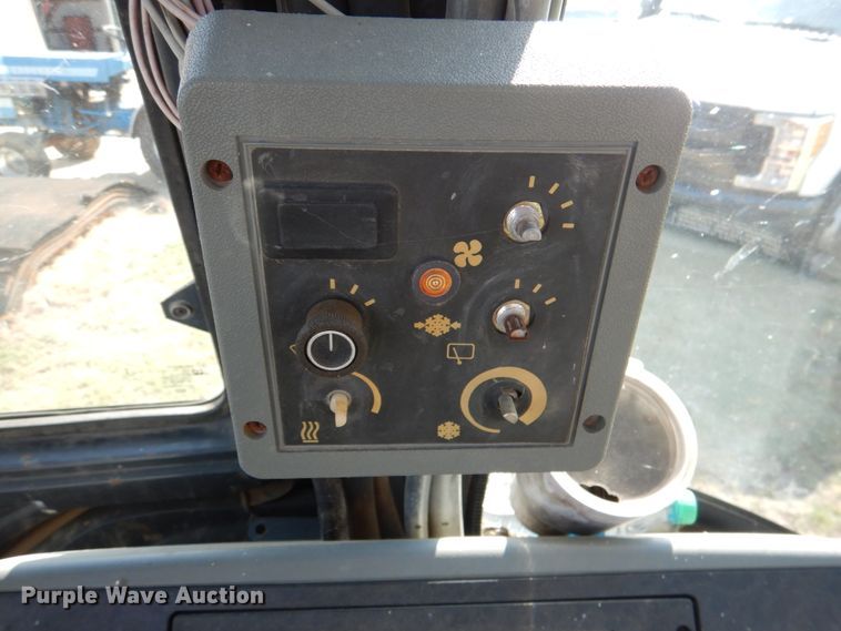 image for item IR9124 1998 Case 580L Series 2  backhoe