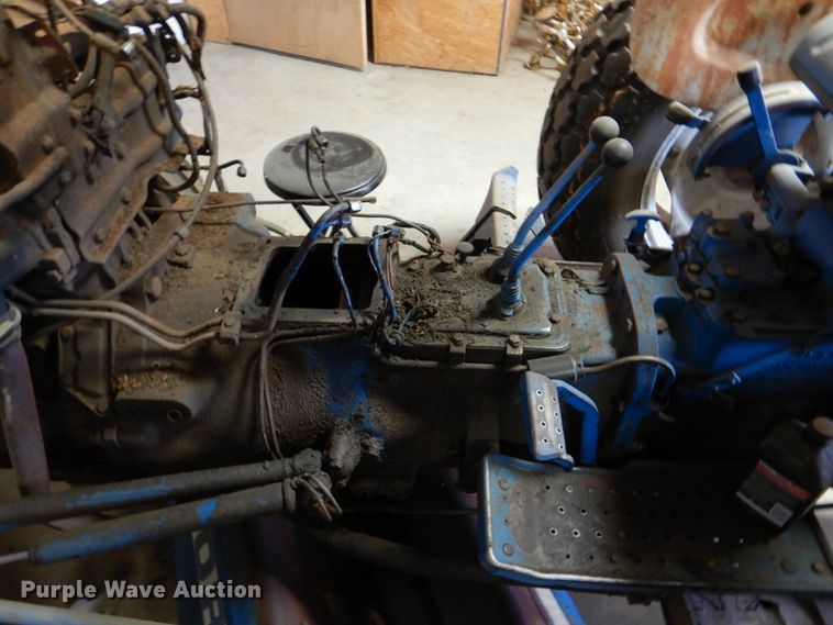 image for item IR9125 Ford 2910  tractor