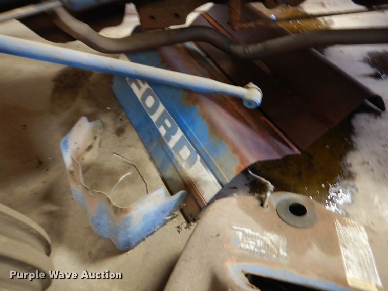 image for item IR9125 Ford 2910  tractor