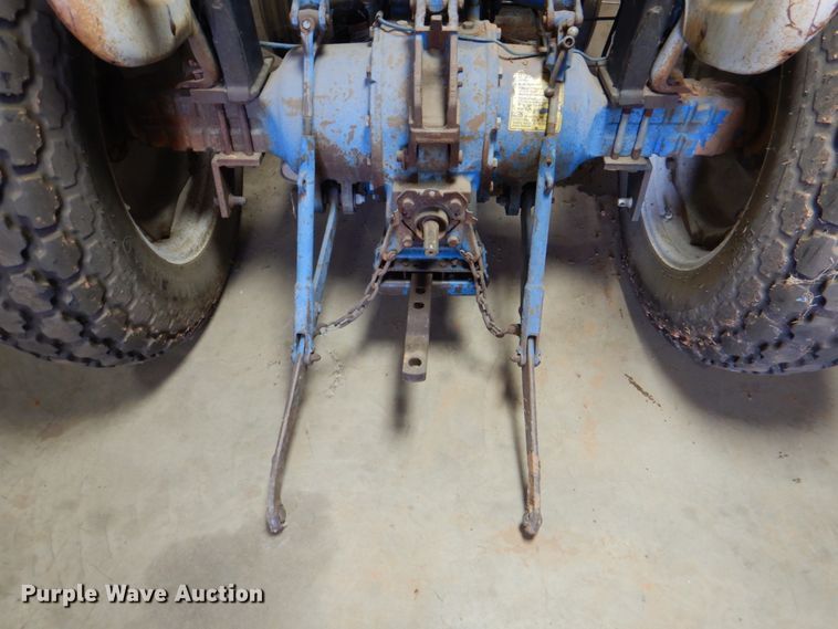 image for item IR9125 Ford 2910  tractor