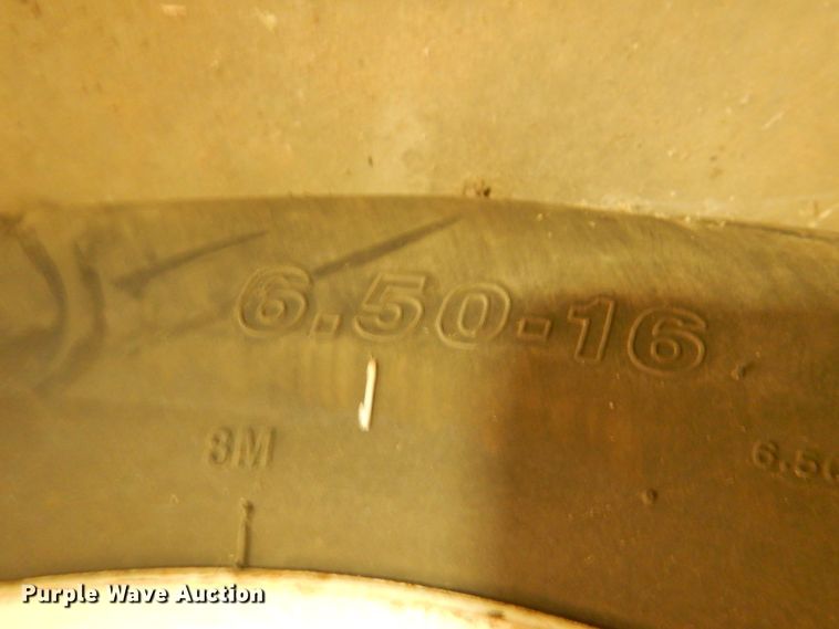 image for item IR9125 Ford 2910  tractor