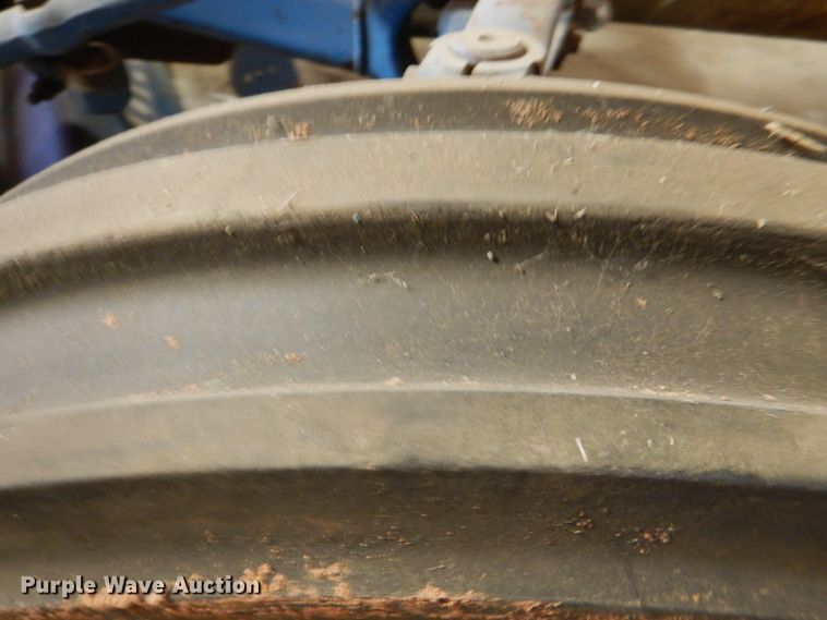 image for item IR9125 Ford 2910  tractor