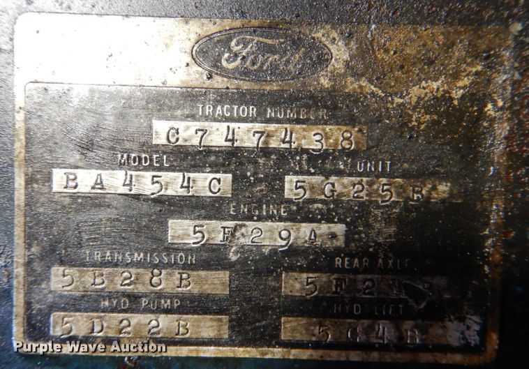 image for item IR9125 Ford 2910  tractor