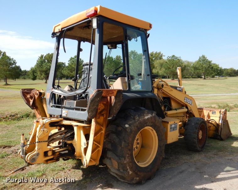 image for item IR9126 1997 John Deere 310E  backhoe
