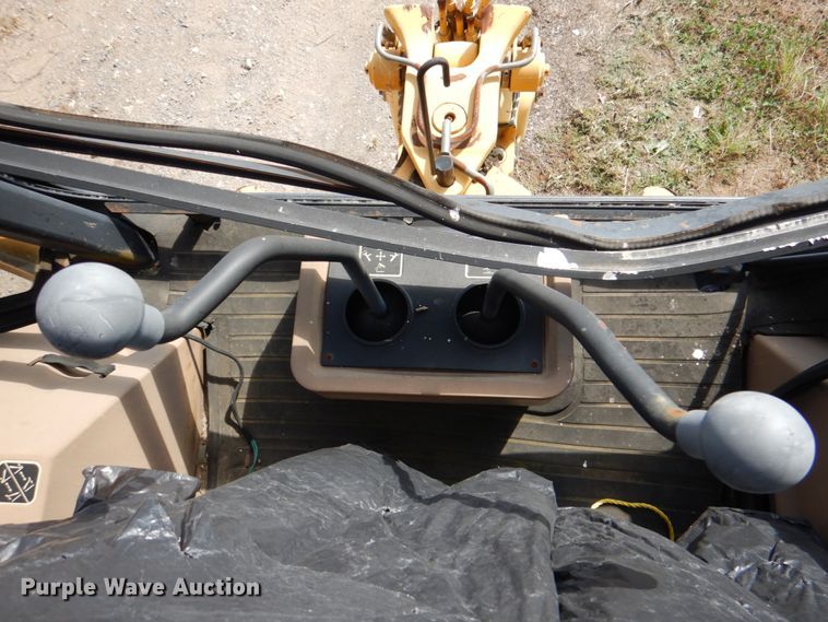 image for item IR9126 1997 John Deere 310E  backhoe