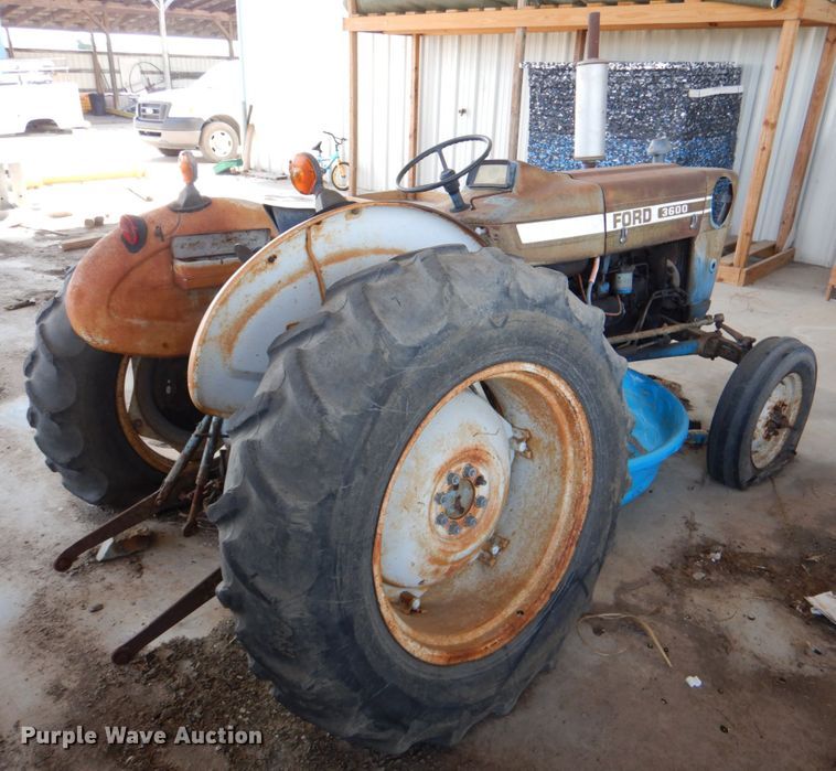 image for item IR9129 Ford 3600  tractor