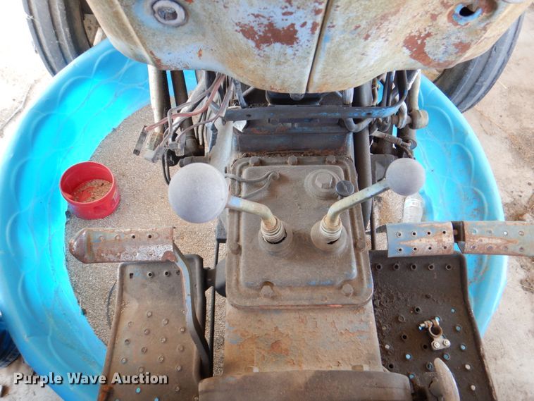 image for item IR9129 Ford 3600  tractor