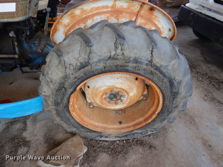 image for item IR9129 Ford 3600  tractor