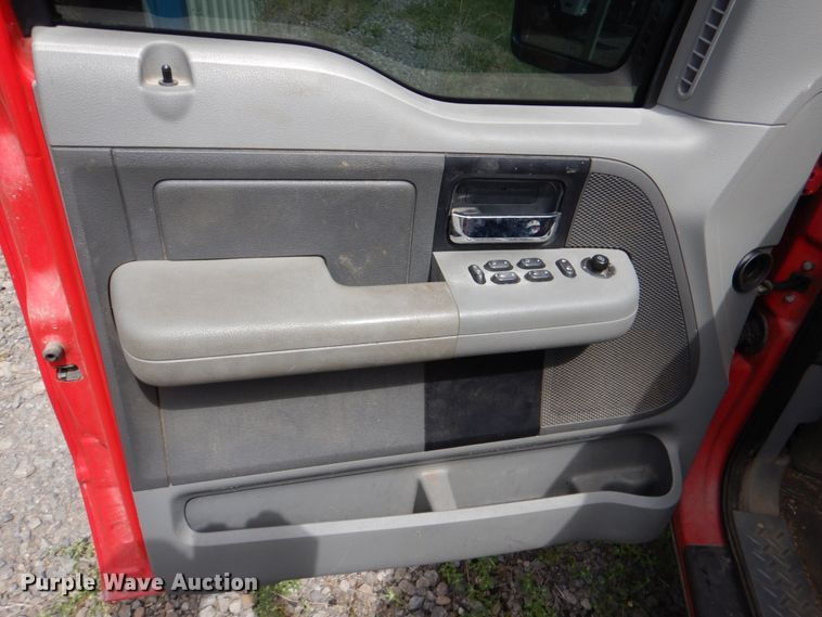 image for item IR9133 2005 Ford F150  SuperCrew pickup truck