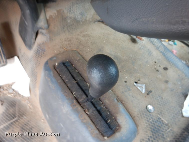 image for item IR9135 1999 Chevrolet Silverado 1500  Ext. Cab pickup truck