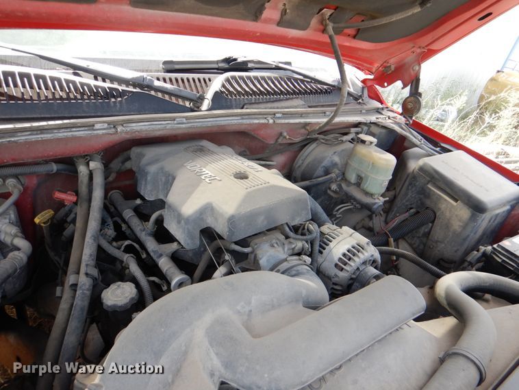 image for item IR9135 1999 Chevrolet Silverado 1500  Ext. Cab pickup truck