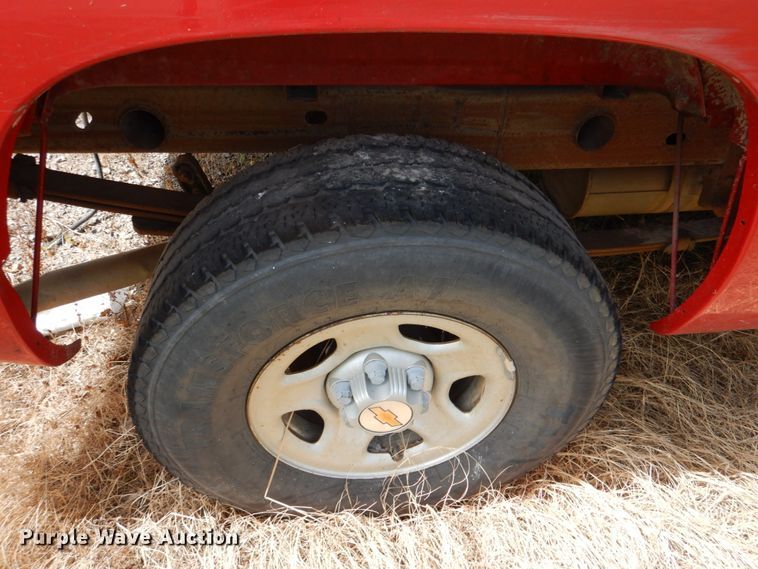 image for item IR9135 1999 Chevrolet Silverado 1500  Ext. Cab pickup truck