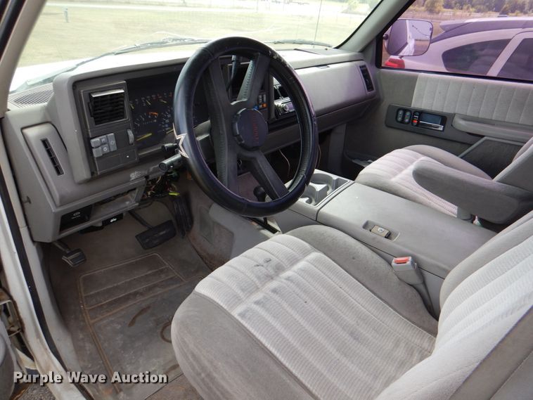 image for item IR9141 1993 Chevrolet K1500  pickup truck