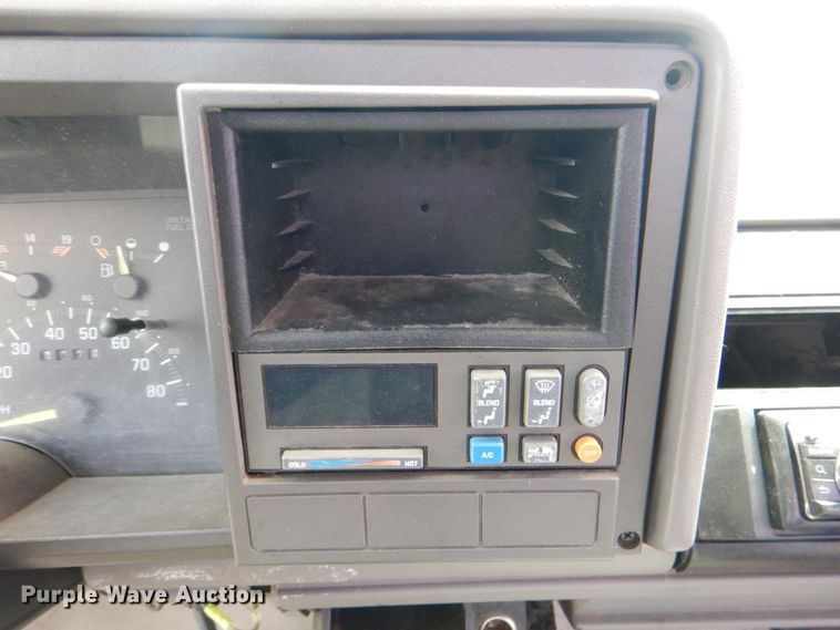 image for item IR9141 1993 Chevrolet K1500  pickup truck