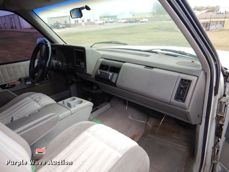 image for item IR9141 1993 Chevrolet K1500  pickup truck