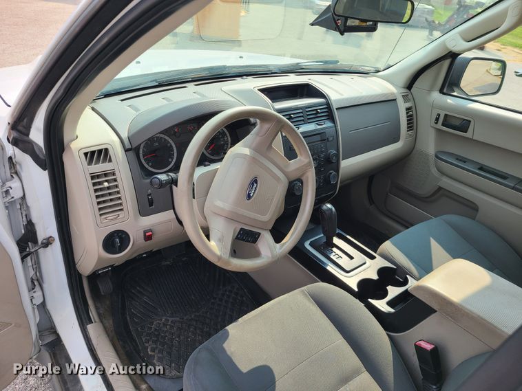 image for item IU9259 2010 Ford Escape  SUV