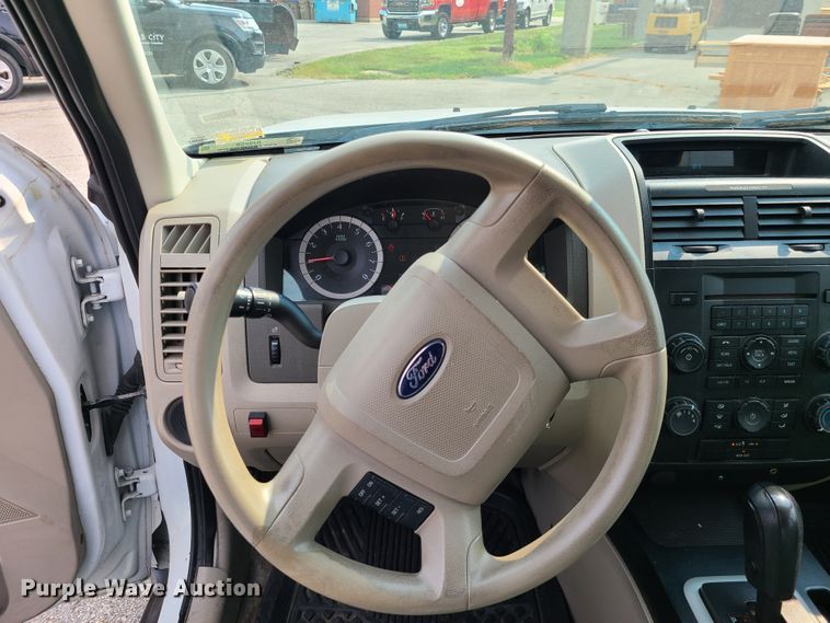 image for item IU9259 2010 Ford Escape  SUV