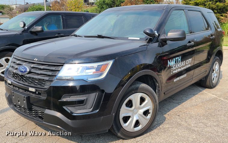 image for item IU9260 2017 Ford Explorer Police Interceptor  SUV