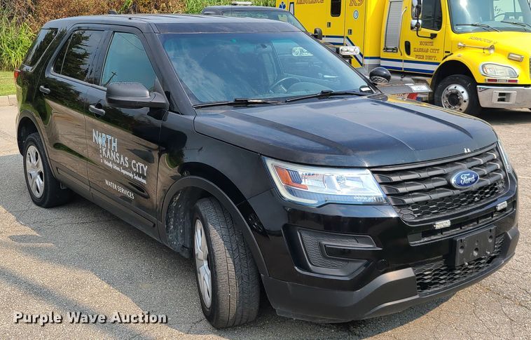 image for item IU9260 2017 Ford Explorer Police Interceptor  SUV