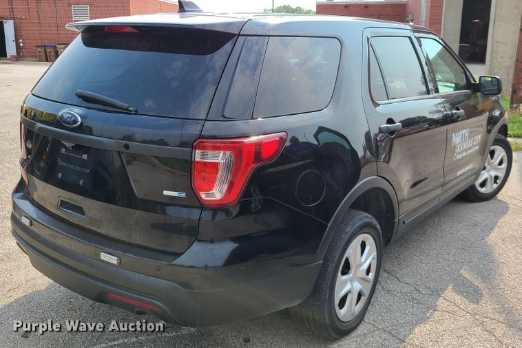 image for item IU9260 2017 Ford Explorer Police Interceptor  SUV