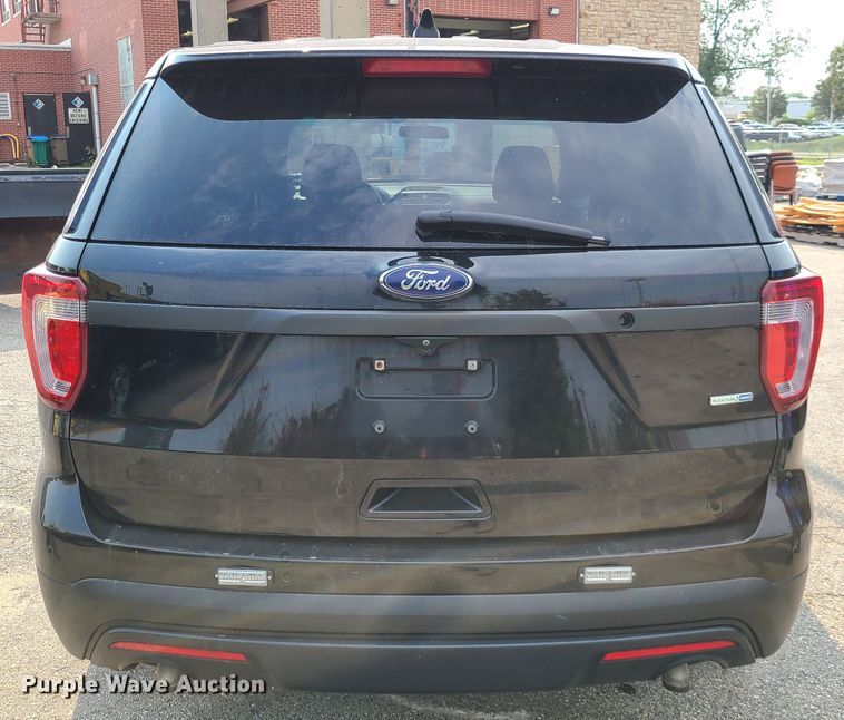 image for item IU9260 2017 Ford Explorer Police Interceptor  SUV