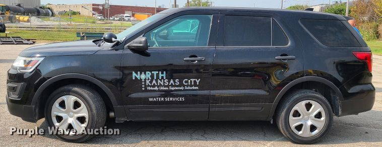 image for item IU9260 2017 Ford Explorer Police Interceptor  SUV