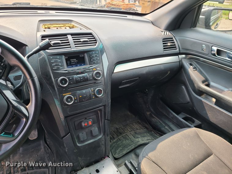 image for item IU9260 2017 Ford Explorer Police Interceptor  SUV