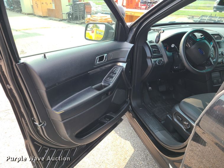 image for item IU9261 2016 Ford Explorer Police Interceptor  SUV