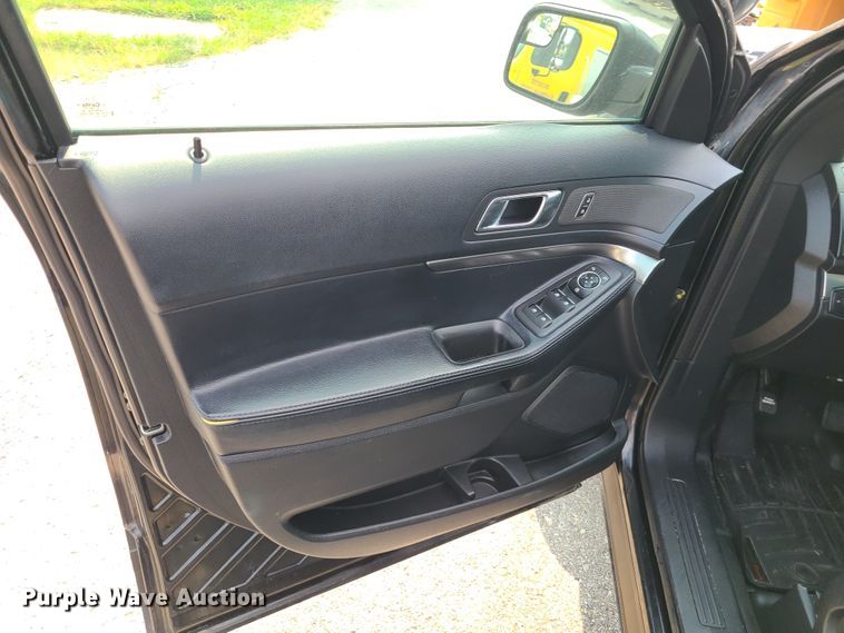 image for item IU9261 2016 Ford Explorer Police Interceptor  SUV