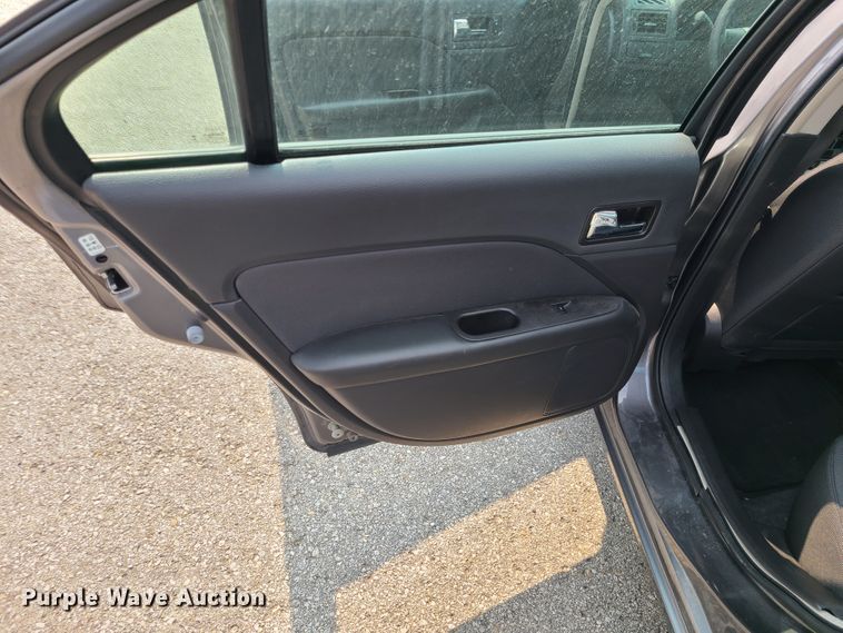 image for item IU9263 2012 Ford Fusion SE