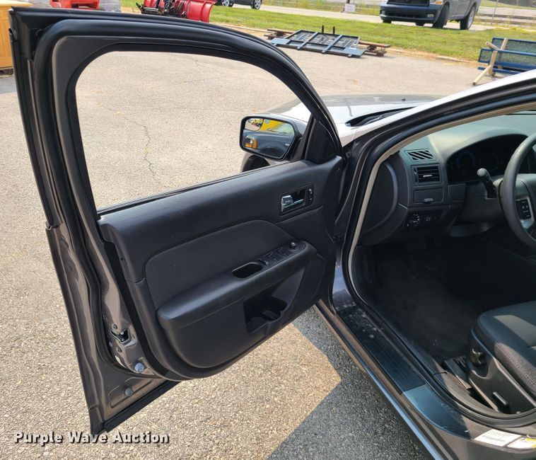 image for item IU9263 2012 Ford Fusion SE