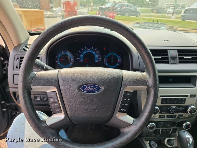 image for item IU9263 2012 Ford Fusion SE