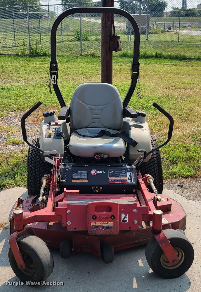image for item IU9277 Exmark  ZTR lawn mower