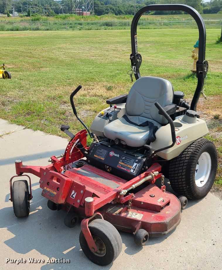 image for item IU9277 Exmark  ZTR lawn mower