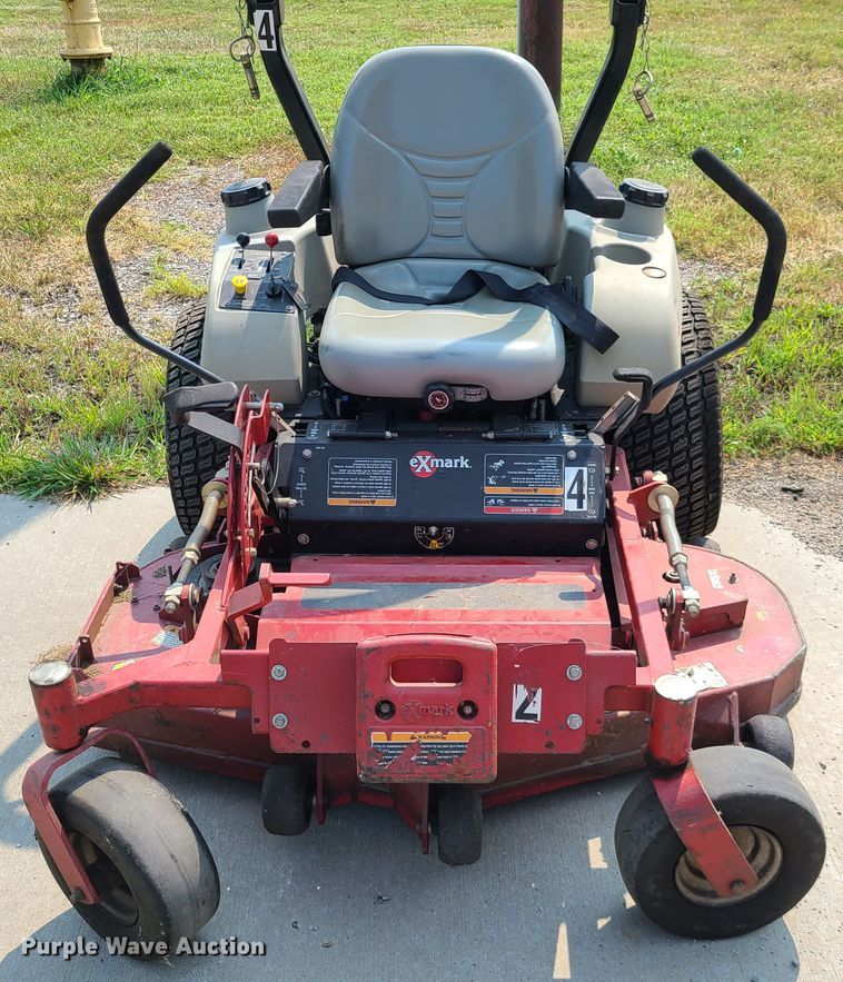 image for item IU9277 Exmark  ZTR lawn mower