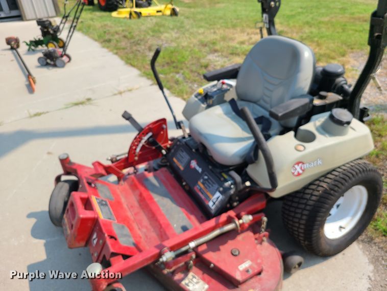 image for item IU9277 Exmark  ZTR lawn mower