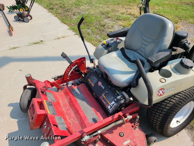 image for item IU9277 Exmark  ZTR lawn mower
