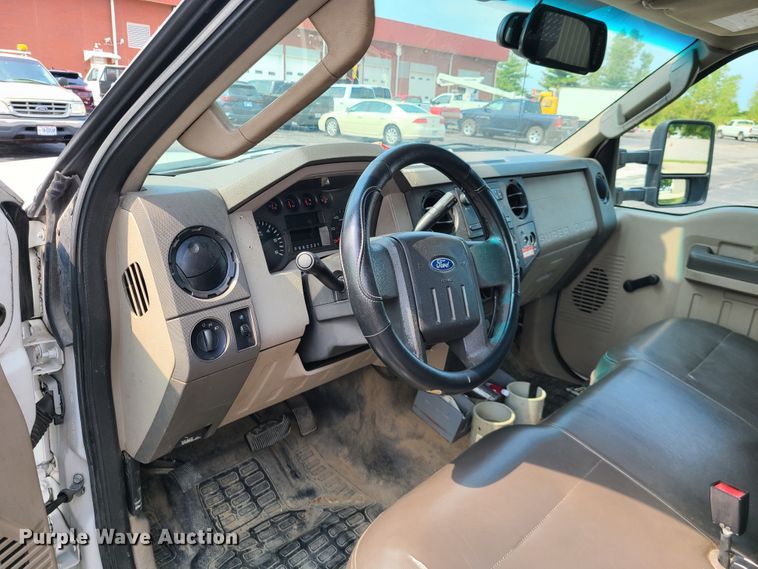 image for item IU9432 2010 Ford F550  bucket truck