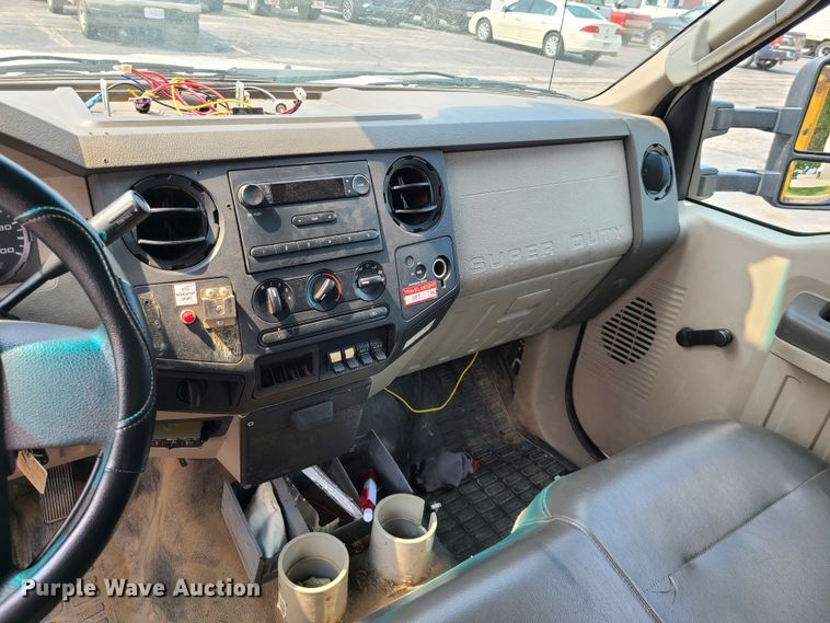 image for item IU9432 2010 Ford F550  bucket truck