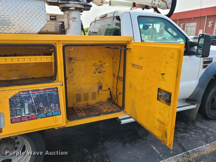 image for item IU9432 2010 Ford F550  bucket truck
