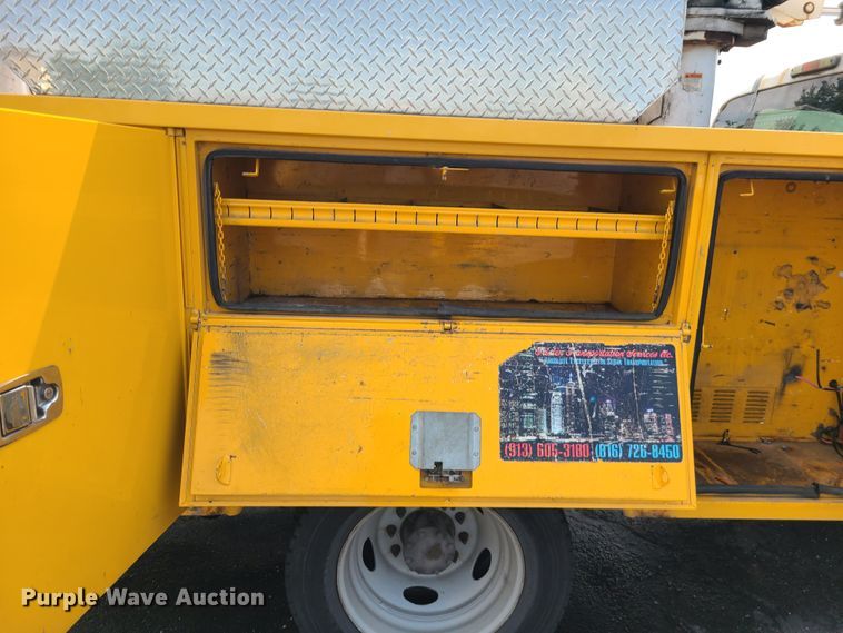 image for item IU9432 2010 Ford F550  bucket truck