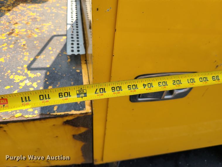 image for item IU9432 2010 Ford F550  bucket truck